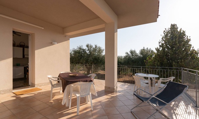 Partinico House | Relaxing Holiday Home 'Calatijuncu' with Sea View & Wi-Fi