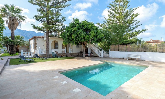 Alcanar House | Holiday Home 'Can Manya' with Private Pool, Private Terrace and Private Garden
