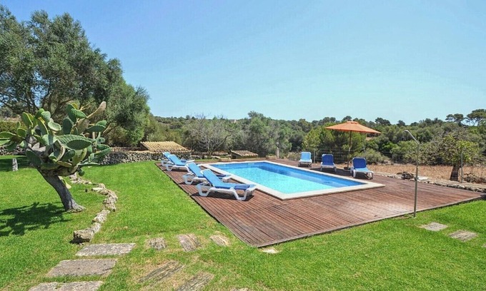 Manacor House | Relaxing Holiday Home 'Can Mascaro' with Pool and Mountain View