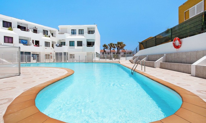 Caleta de Fuste House | Cozy Casa Jable: Oceanfront Retreat with Private Balcony
