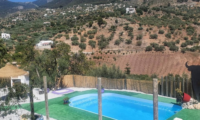 Los Cortijillos House | Casa Papi: Idyllic Retreat with Pool and Mountain Views
