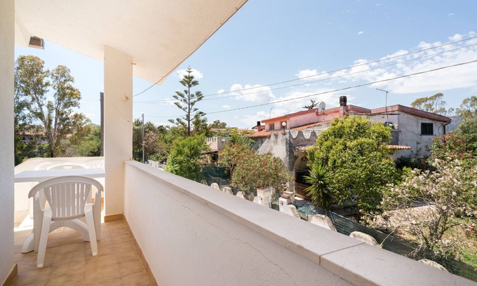 Monte Longu House | Relax at Casa Rial: Balcony, Wi-Fi & Pet-Friendly Haven