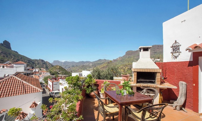 Tejeda House | Cozy Casa Rural Serafín: Mountain Views & Family-Friendly Amenities