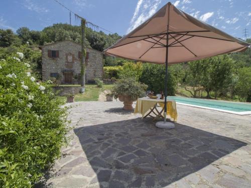 Montoro House | Relax at Holiday Home Casale Del Re with Pool & Family Fun
