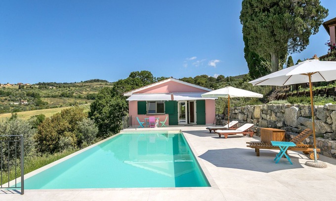 Riparbella House | Inviting Holiday Home 'Casetta Maya' with Sea View & Wi-Fi