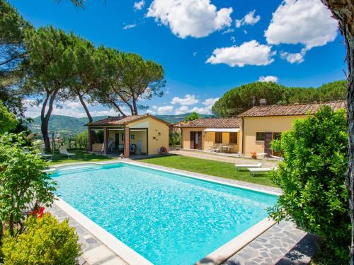Bucine House | Idyllic Holiday Home Cedri Alti-1 with Pool & Pet-Friendly