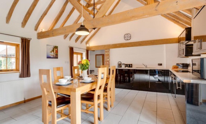Ewhurst Green House | Family-Friendly Holiday Home Church Farm for Your Getaway