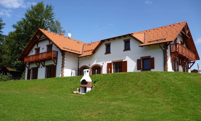Lipno nad Vltavou House | Cozy Holiday Home with Sauna and Garden at Lake Lipno