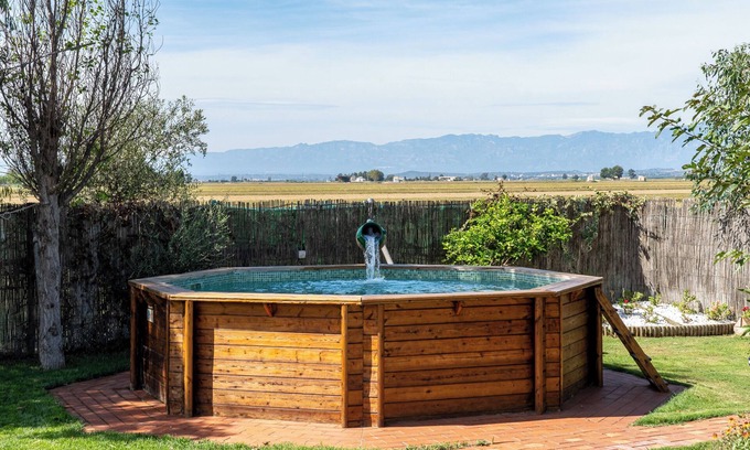 Deltebre House | Relaxing Holiday Home "Deltaprego" with Private Pool & Spa