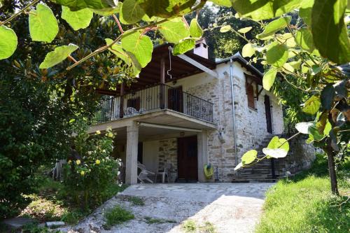 Zagora-Mouresi House | Family-Friendly Holiday Home Dionysis with Top Guest Ratings