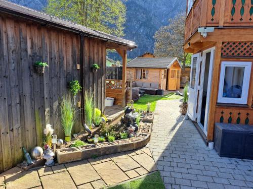Bad Goisern Apartment | Family-Friendly Holiday Home Doris with Pool & High Ratings