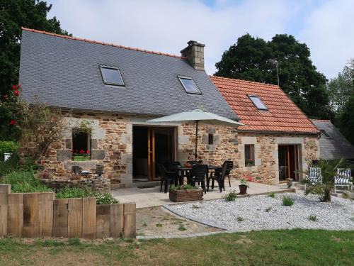 Ploumilliau House | Pet-Friendly Holiday Home Entre Terre et Mer - PML102