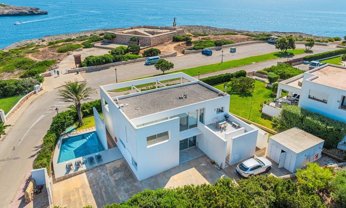 Cala d'Or House | Beachfront Holiday Home 'Es Forti 52' with Private Pool