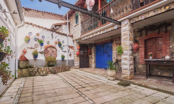 La Pola de Gordon House | Top-Rated Holiday Home 'El Corredor 1' with Private Terrace