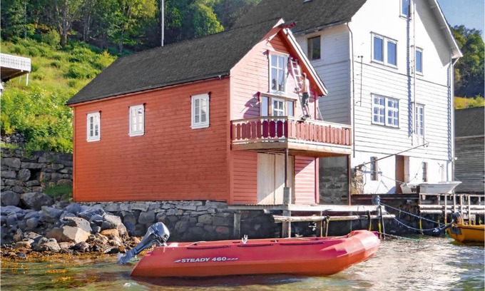 Kyrping House | Family-Friendly Holiday Home in Etne Kyrping, 4-Star Comfort