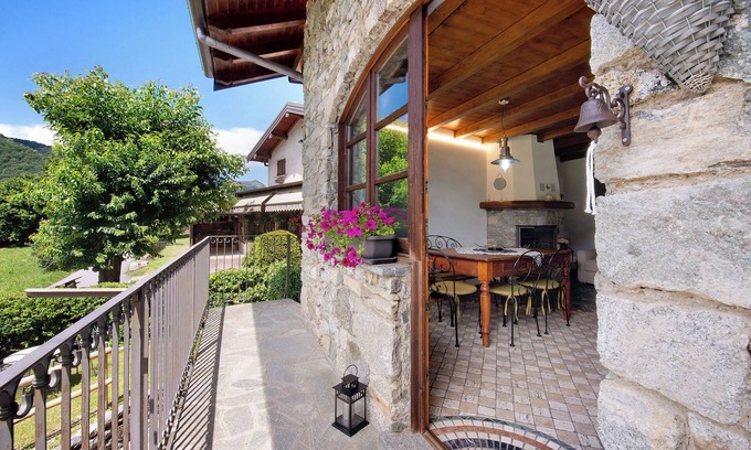 Bellagio House | Experience Mountain Views at Farmhouse Of Grandfather Chek