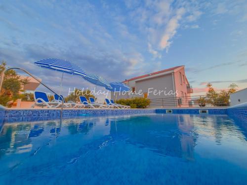 Veliko Brdo Villa | Oceanfront Holiday Home Ferias: Family-Friendly Retreat