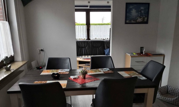 Wittmund Apartment | Pet-Friendly Holiday Home - Ferienwohnung König Awaits You