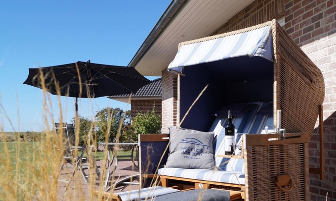 Westermarkelsdorf House | Pet-Friendly Holiday Home with Oceanfront Views in Fehmarn