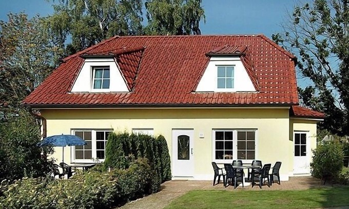 Zingst House | Cozy Holiday Home for 4 Guests in Zingst, Perfect Getaway