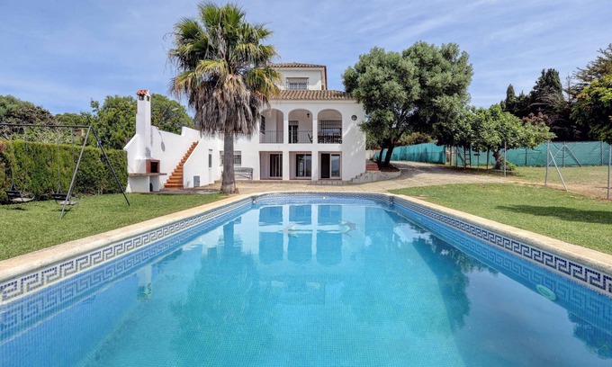 San Roque House | Mountain View Retreat: Fortuna 5 with Pool & Spa Amenities