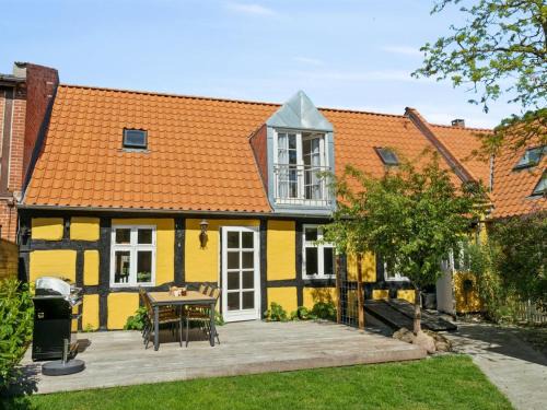 Grenaa House | Family-Friendly Holiday Home Franke - Steps from the Sea