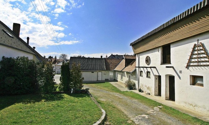 Ritzing House | Top-Rated Holiday Home Friedl with Hot Tub & Pet Friendly