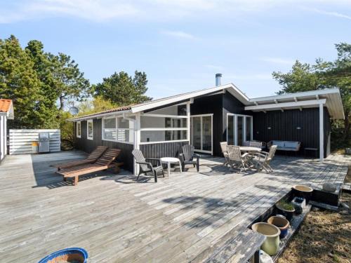 Oster Somarken House | Cozy Holiday Home Galt - Steps from the Sea in Bornholm