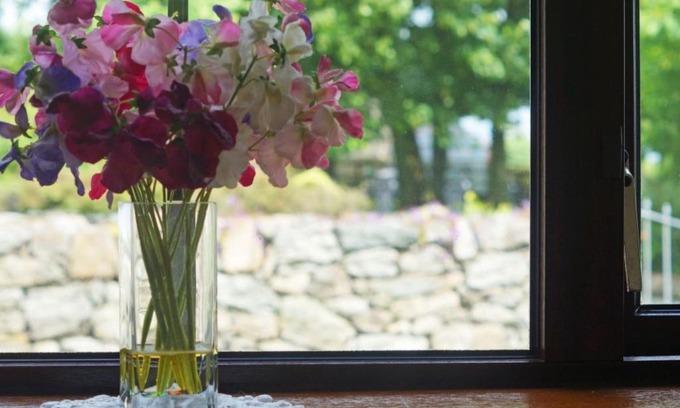 Gaerwen House | Inviting Holiday Home Hyfrydle with Family-Friendly Amenities