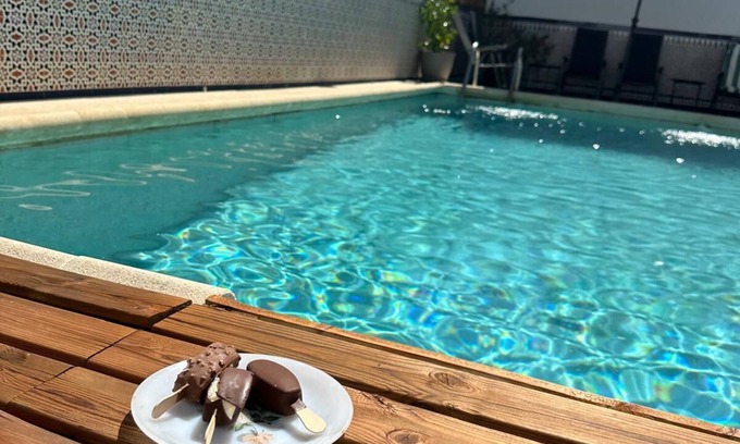 La Victoria House | Relaxing Holiday Home Villa Gení with Pool & Garden