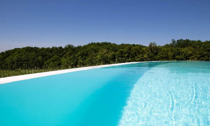 Le Vigan House | Gite De Janis with Private Pool, Spa & Wi-Fi for Families