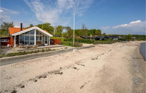 Kelstrup Strand House | Family-Friendly Stay at Awesome Home in Haderslev with Wifi