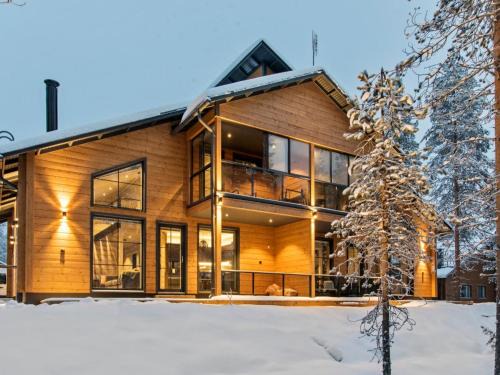 Sirkka House | Unforgettable Holiday Home Hankielämä b with Hot Tub