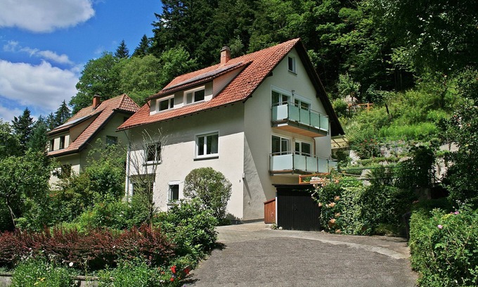 Am Bach House | Cozy 'Haus Am Waldrand' with Mountain View & Private Terrace