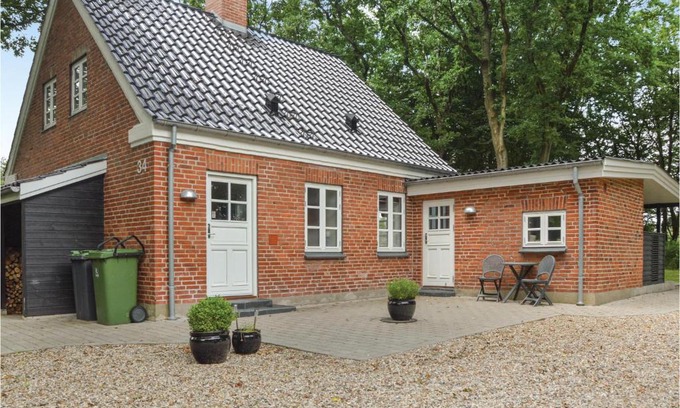 Tistrup House | Charming Home in Tistrup with Family-Friendly Kitchen