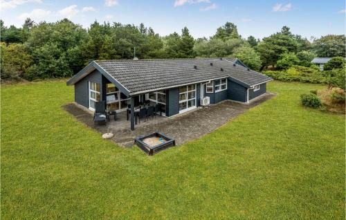 Henne House | Pet-Friendly 3 Bedroom Home in Henne for Families