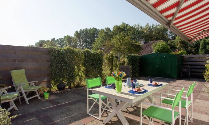 Municipality of Noordwijk House | Stylish Holiday Home in Noordwijkerhout by the Lake