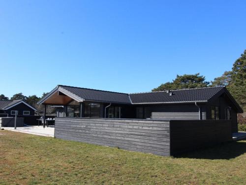 Balka Strand House | Cozy Holiday Home Ignat - Steps from the Sea in Bornholm