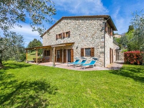 Lucciana House | Cozy Holiday Home Il Fienile: Pet-Friendly Retreat