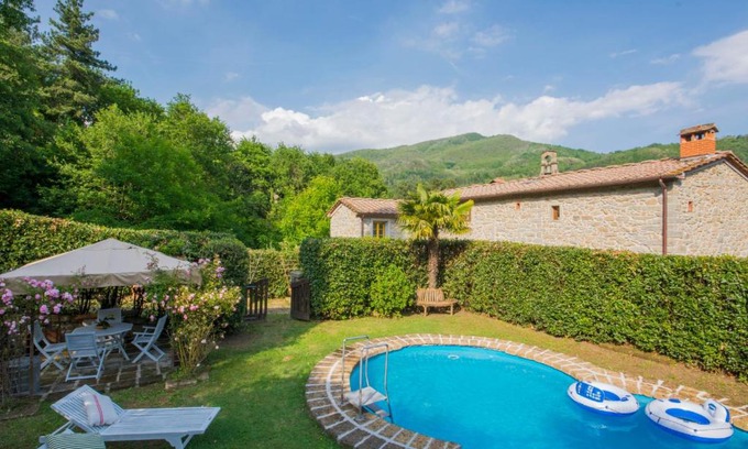 Pontito House | Cozy Holiday Home Il Vecchio Ospitale with Pool & Pets Welcome
