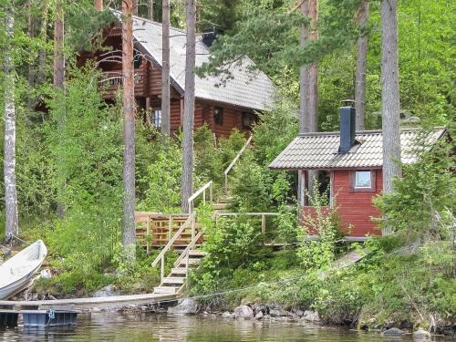 Lotjola House | Inviting Holiday Home Iltarusko with Hot Tub & Pet-Friendly