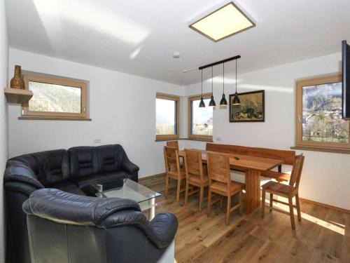 Distelberg Apartment | Ideal Apartment in Aschau by Tennis Court - 10/10 Rated