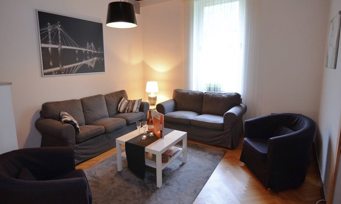 Bad Pyrmont Apartment | Charming Apartment in Weser Uplands with Garden & Kitchen