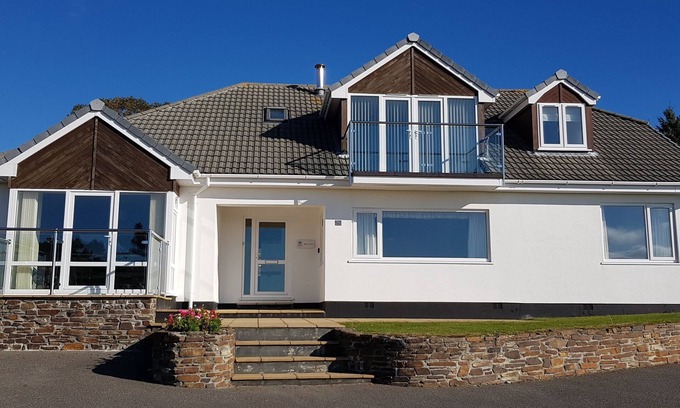 Carlyon Bay House | Seafront Holiday Home in Carlyon Bay with Unique Amenities