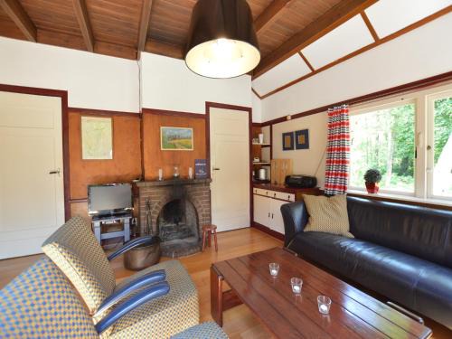 Zuidwolde House | Serene Holiday Home Nestled in Nature - Pet & Child Friendly