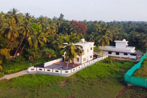 Ponnani House | Ideal Holiday Home in Edappal - Family Friendly & 10/10 Rated
