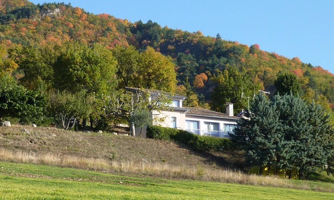 Digne-les-Bains House | Nature Retreat: Cozy Holiday Home Near Digne with Pool