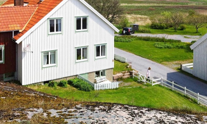 Gerlesborg House | Guest Rated 10/10: Family-Friendly Holiday Home in Hamburgsund