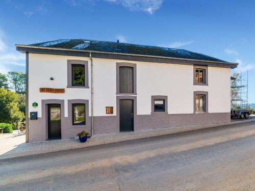 Nadrin House | Charming Holiday Home with Garden in Houffalize, Pet-Friendly