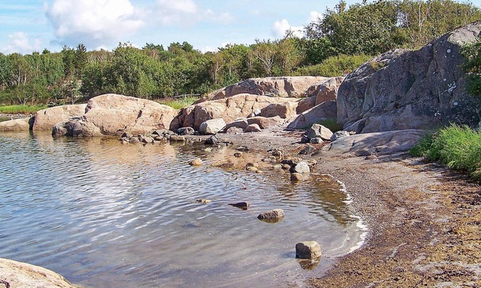 Klovedal House | Cozy Holiday Home in Klövedal with Breakfast & Family Friendly